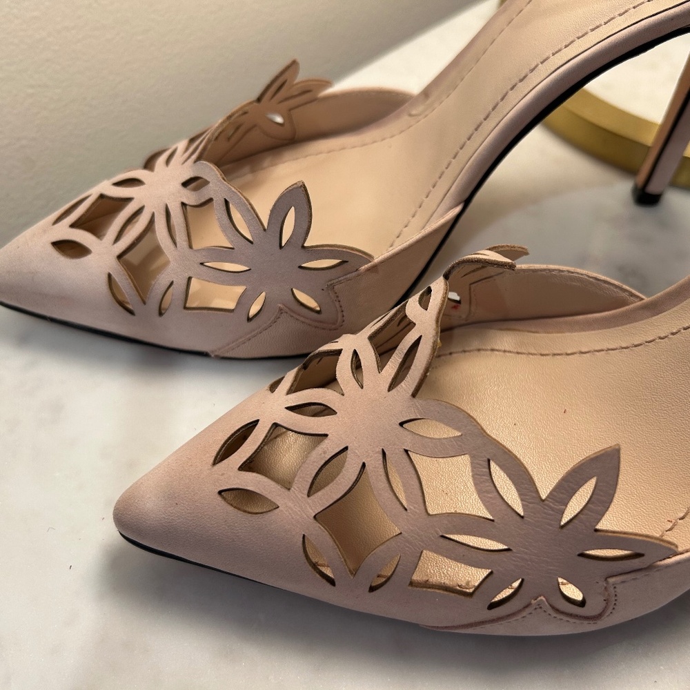 Klub Nico - Gorgeous, 4" Pale Pink, Suede Leather Pump with Leather Sole